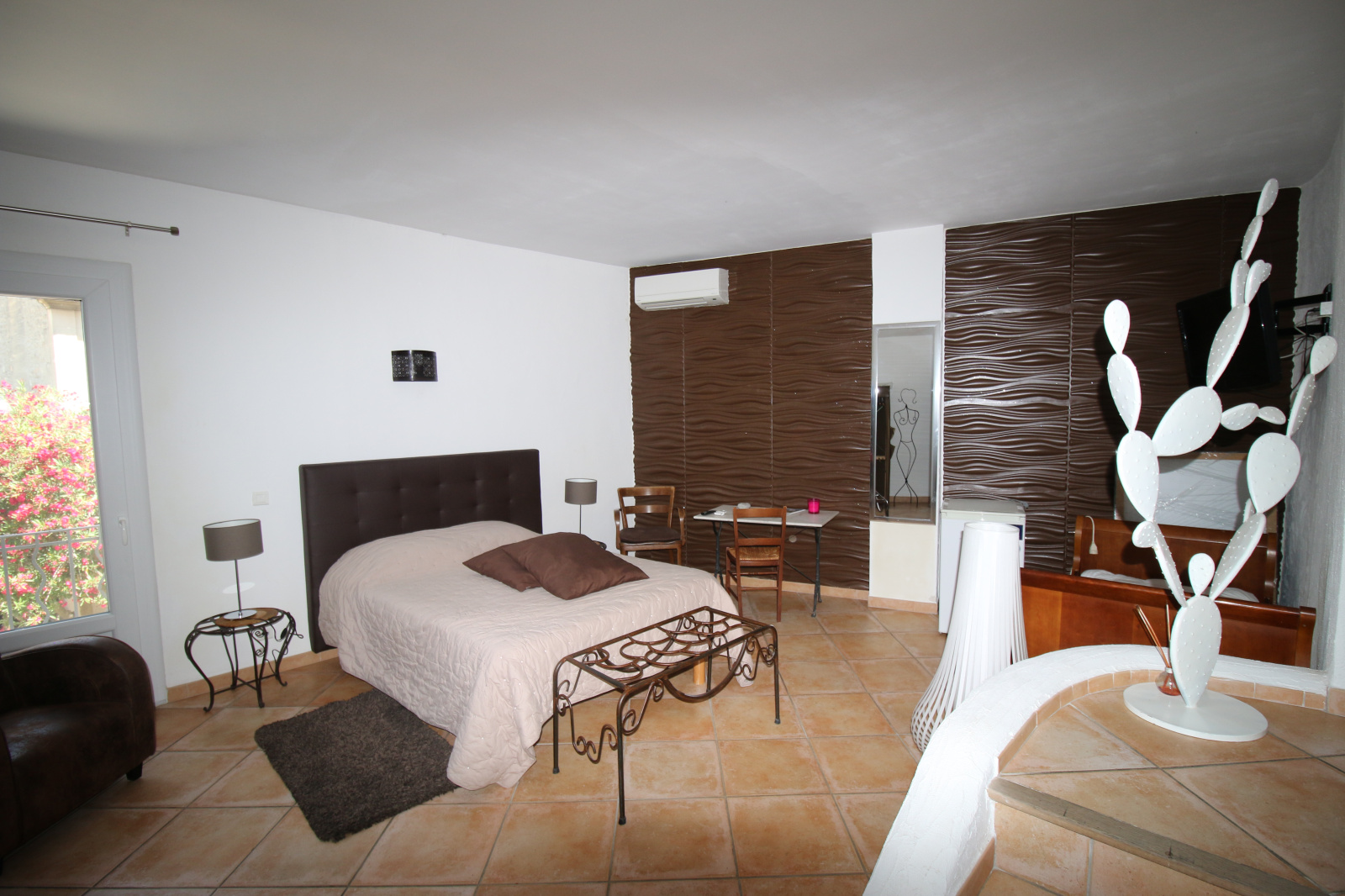 Image_20, Maison de village, Fontvieille, ref :2021.404