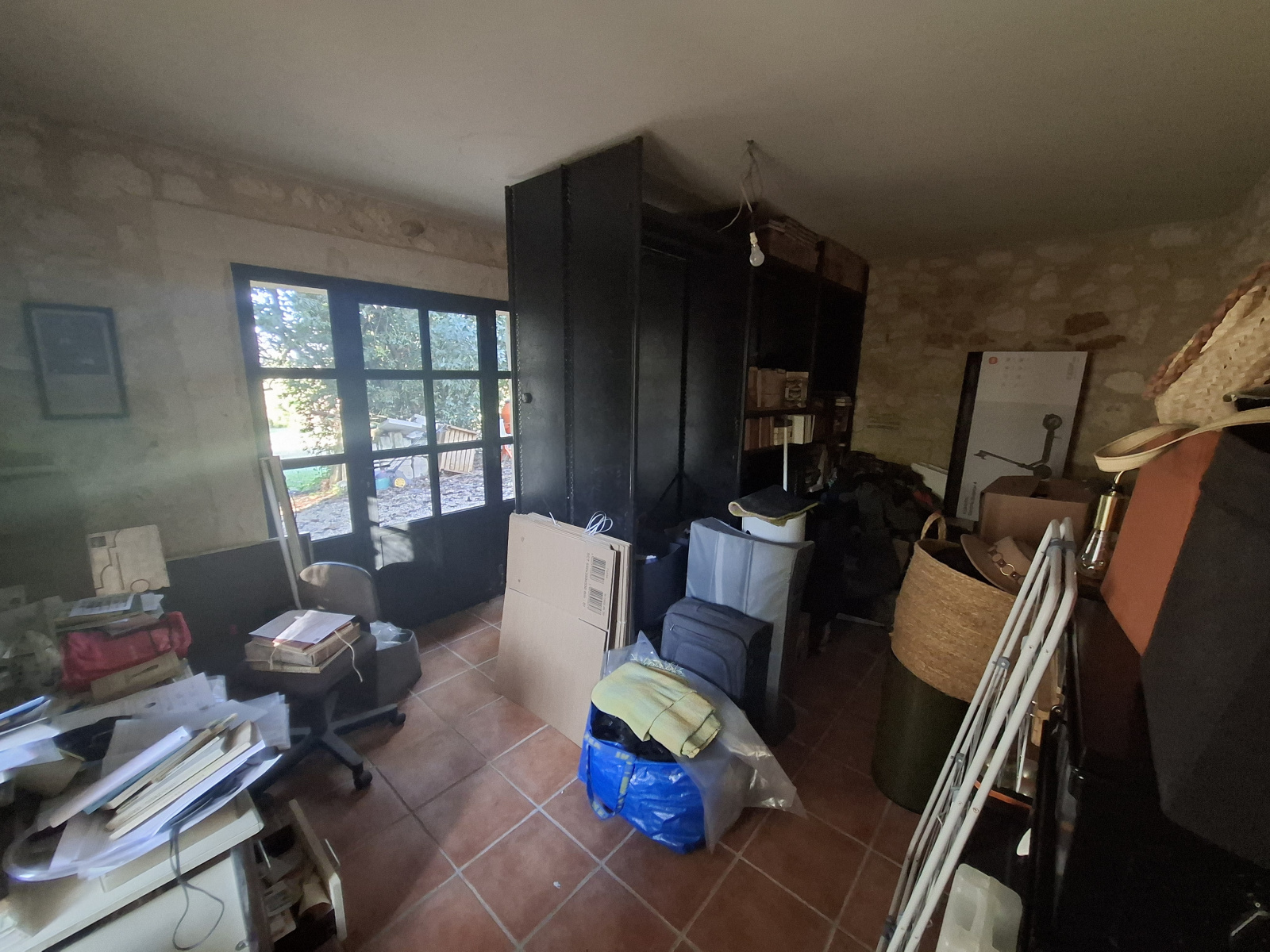 Image_15, Mas, Arles, ref :2025.051