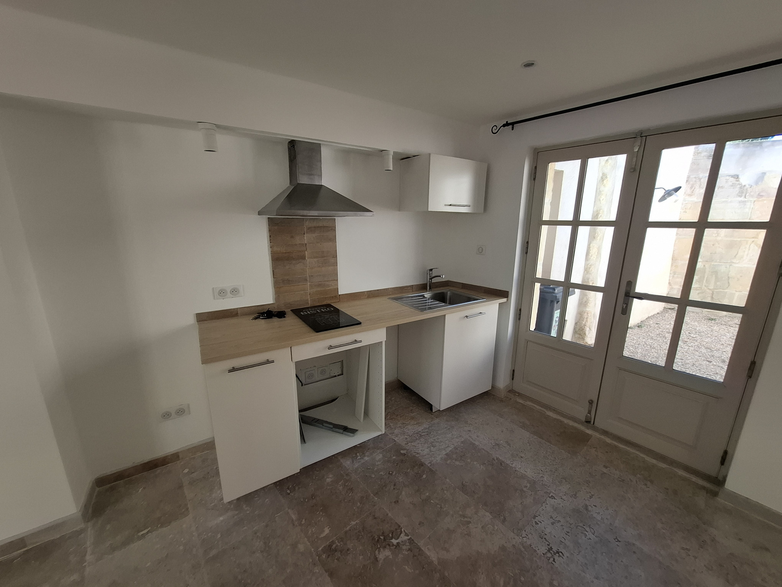 Image_11, Maison de village, Fontvieille, ref :L.2026.026
